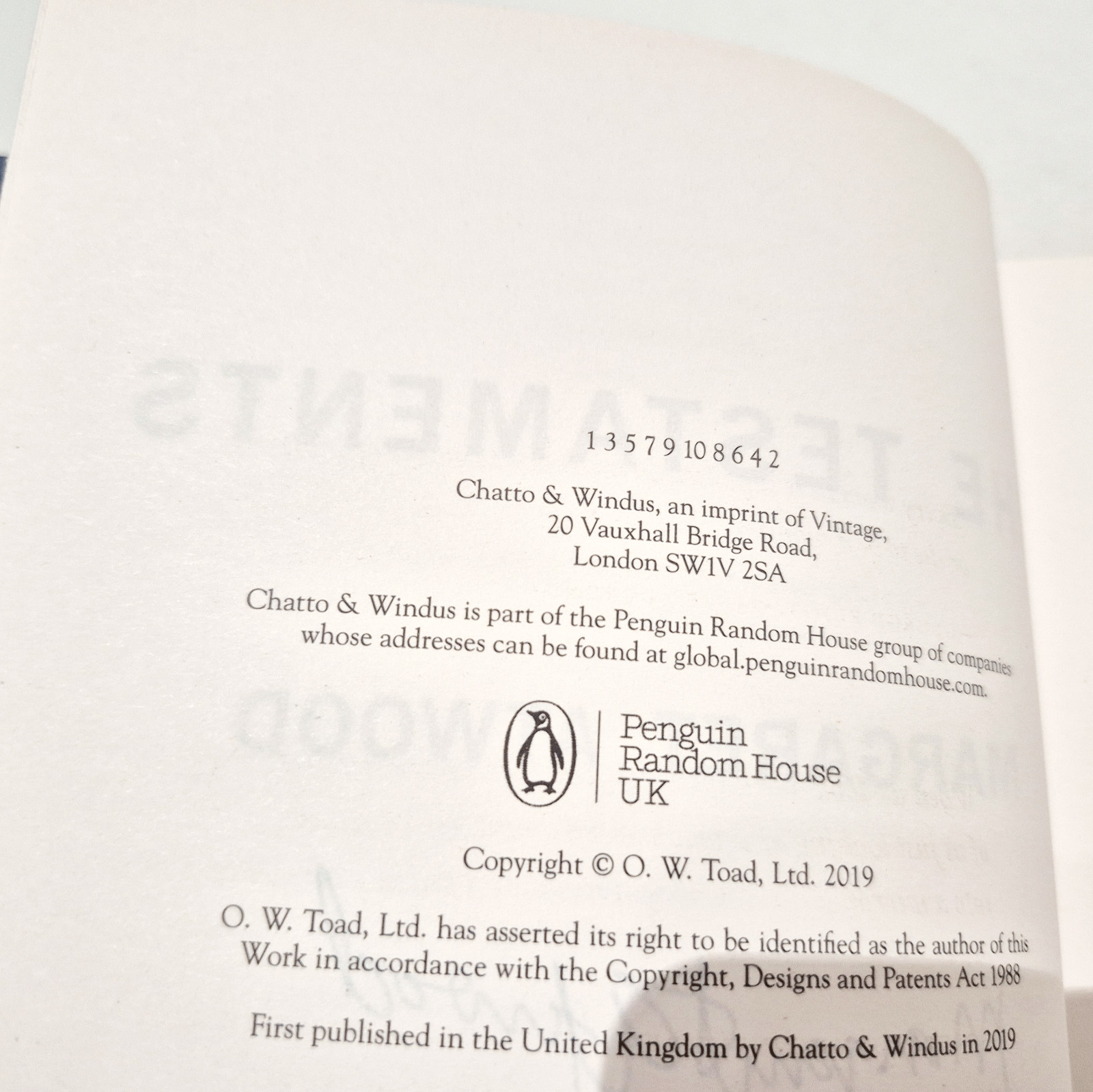 The Testaments – SIGNED – Margaret Atwood -1st ed / 1st imp – Superb cond