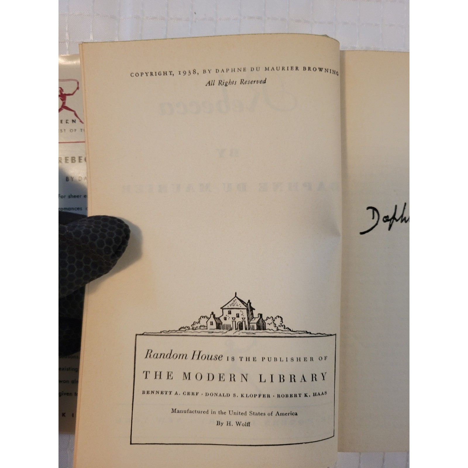 Rebecca Daphne du Maurier Modern Library 227 Vintage Hardcover Book Dust Jacket