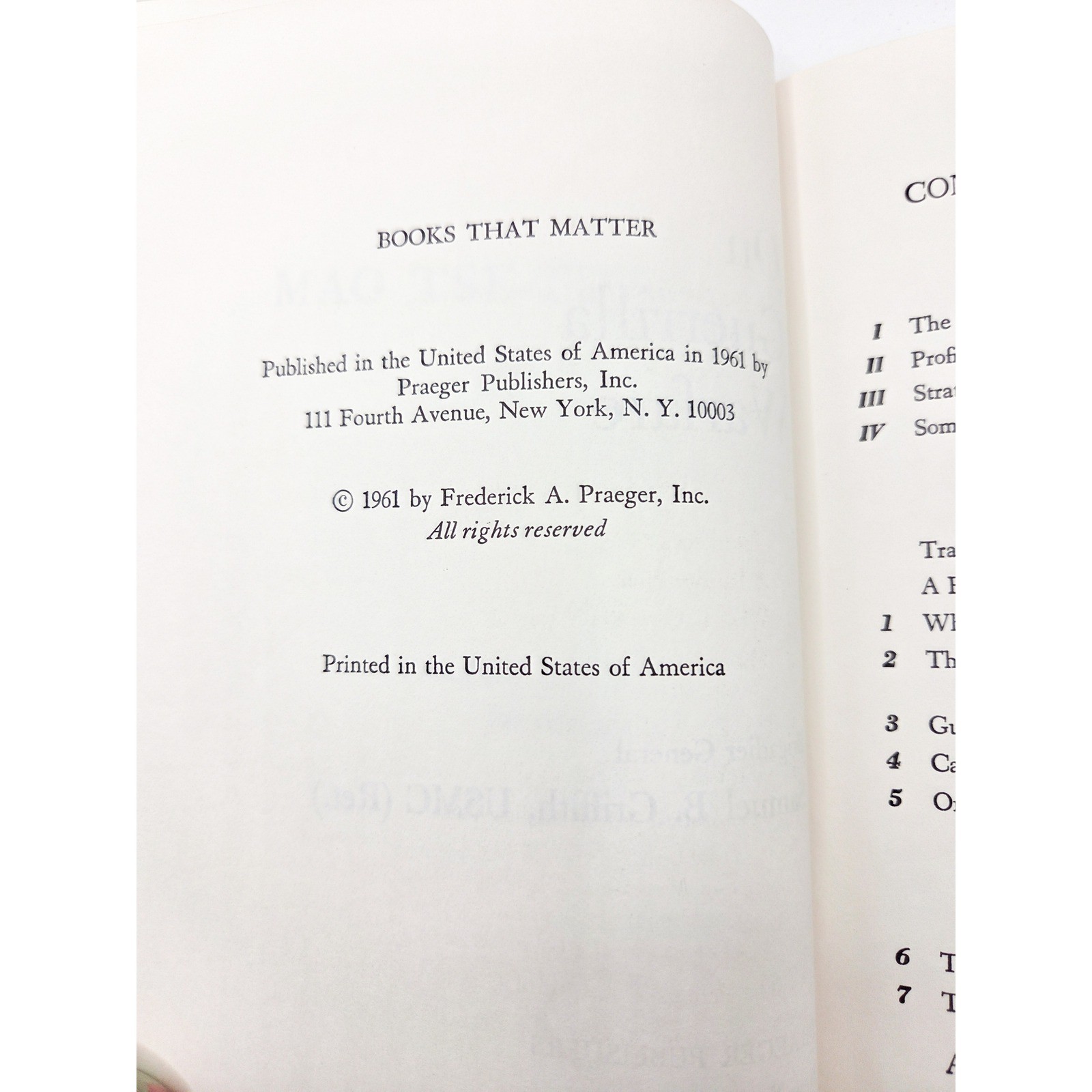 Mao Tse-Tung on Guerrilla Warfare 1961 Samuel B Griffith Praeger Book Club Ed