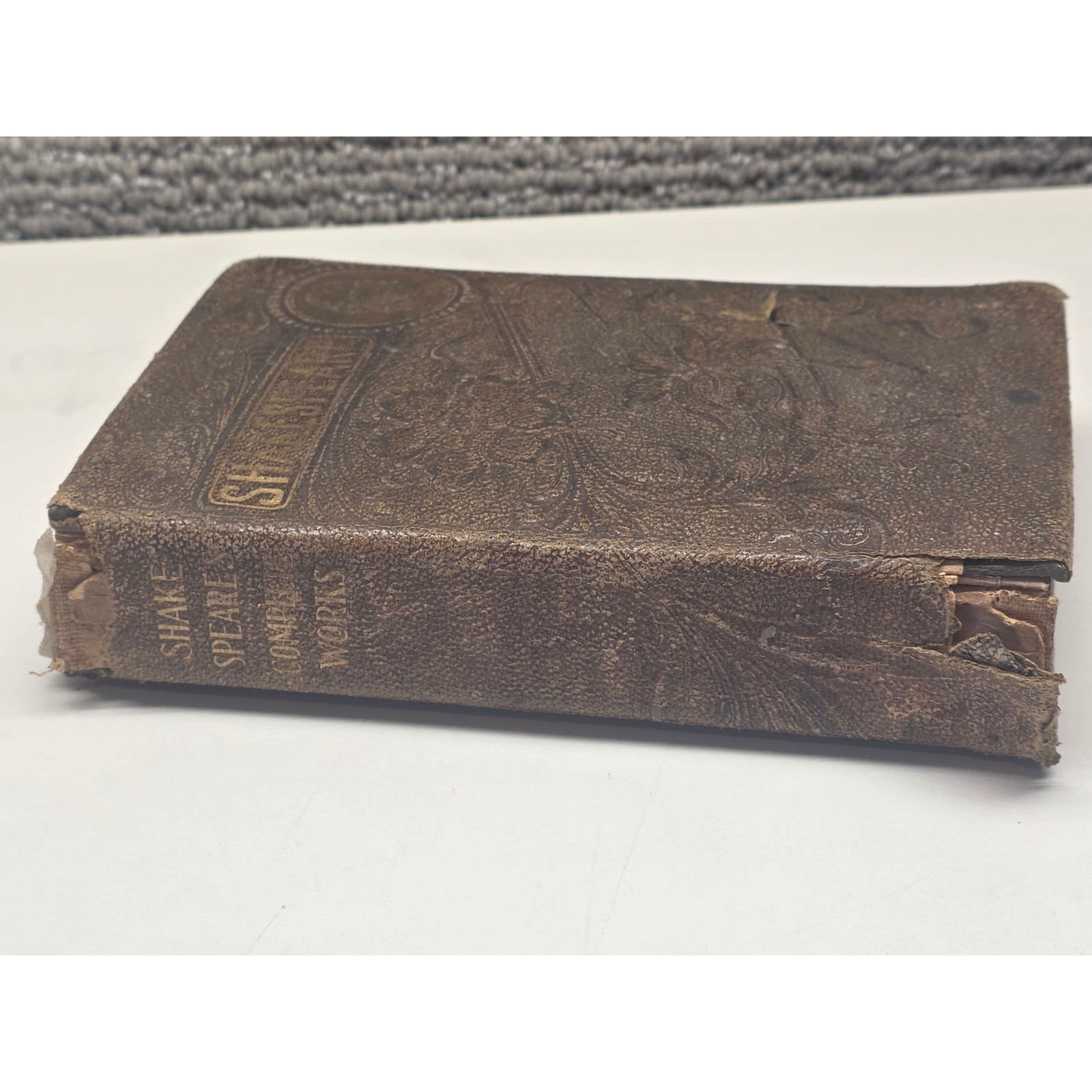 Antique Shakespeare Complete Works Embossed Leather Hardcover Book Gold Gilt