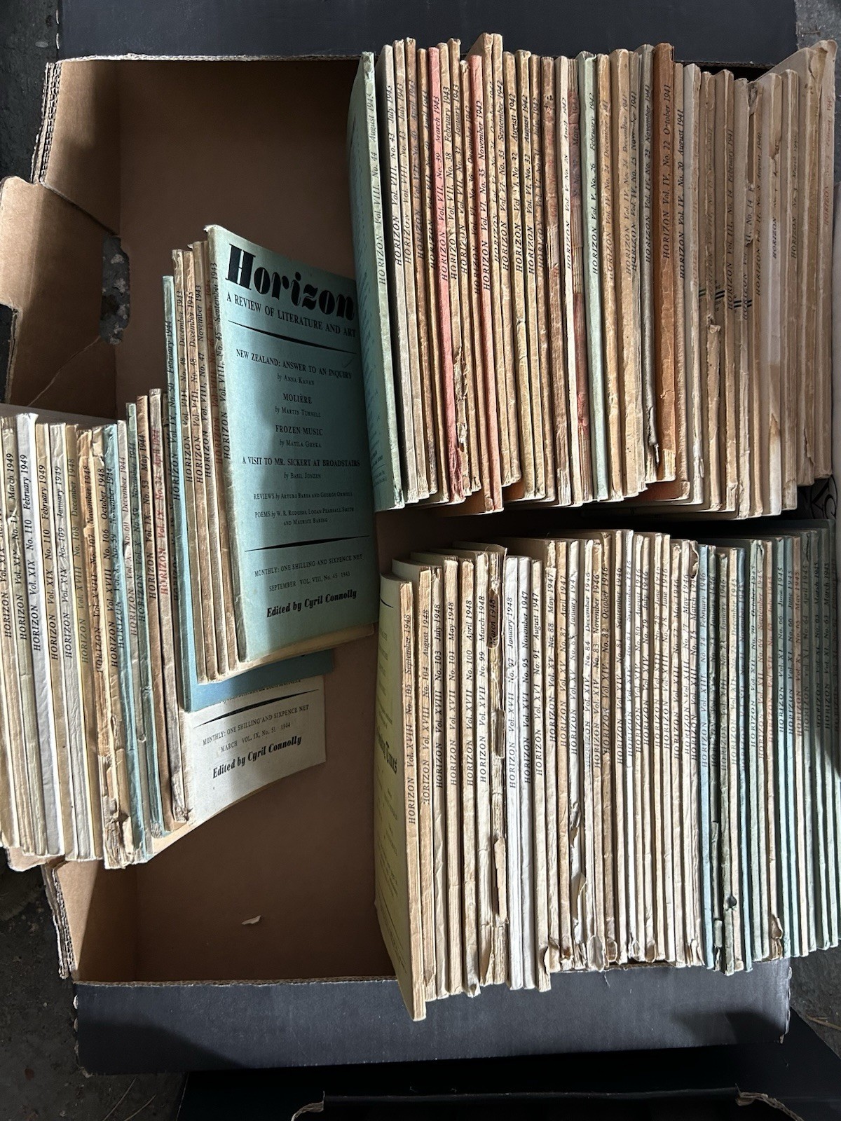 100 copies of 1940s Horizon magazine – Cyril Connolly’s sublime literary legacy