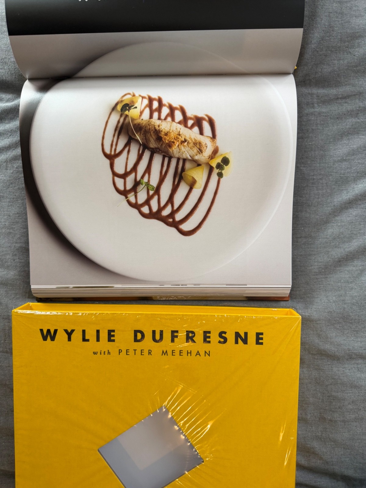 SIGNED – WD/50 Wylie Dufresne -1st slipcase 2017 – cookbook Anthony Bourdain