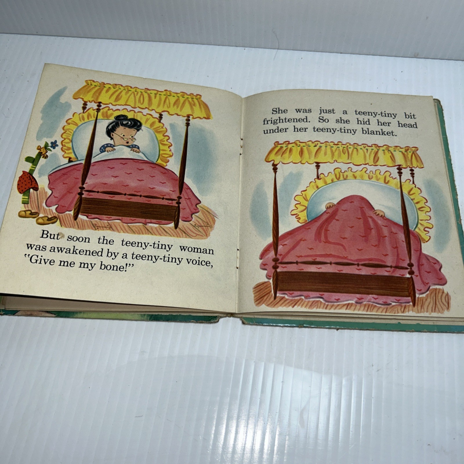 Vintage Tell-A-Tale Book, Whitman Publishing A Teeny-Tiny Tale 1955 See Pics!