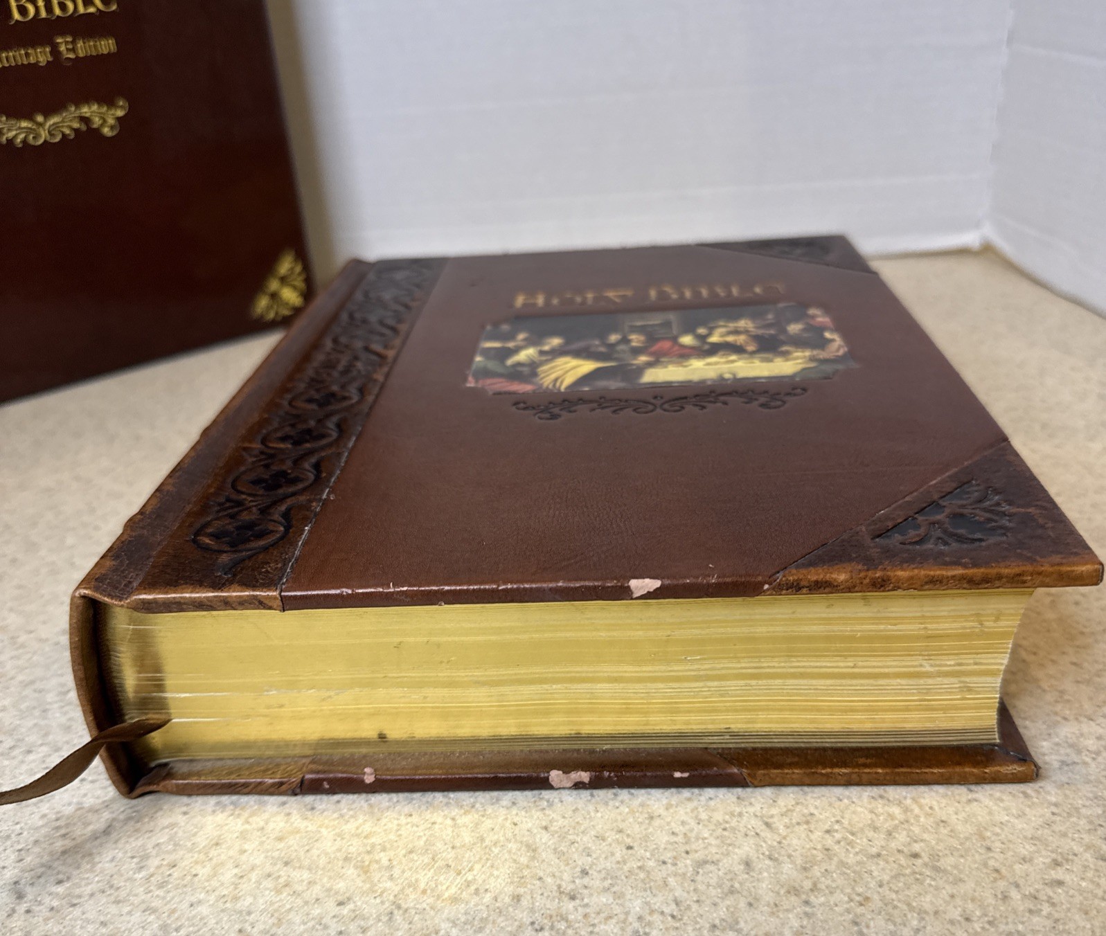 Holy Bible Family Heritage Edition Embossed Leather Hardcover, 2009 W/Box