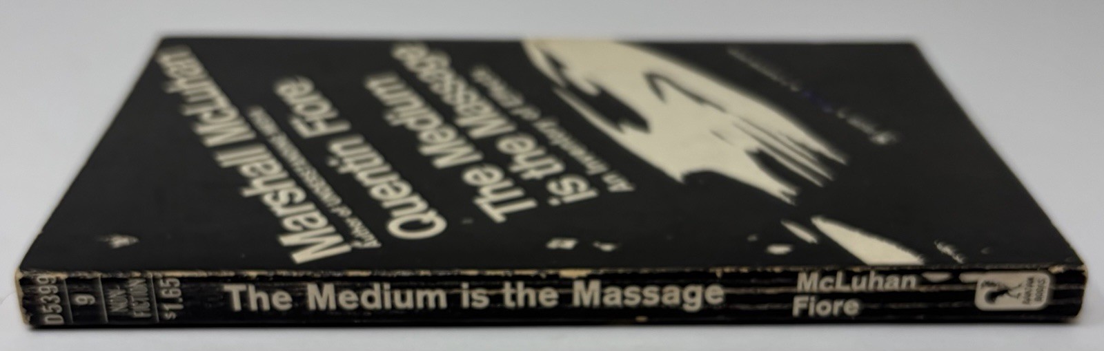 The Medium is the Massage Marshall McLuhan 1967 First Paperback Ed. Vintage Book