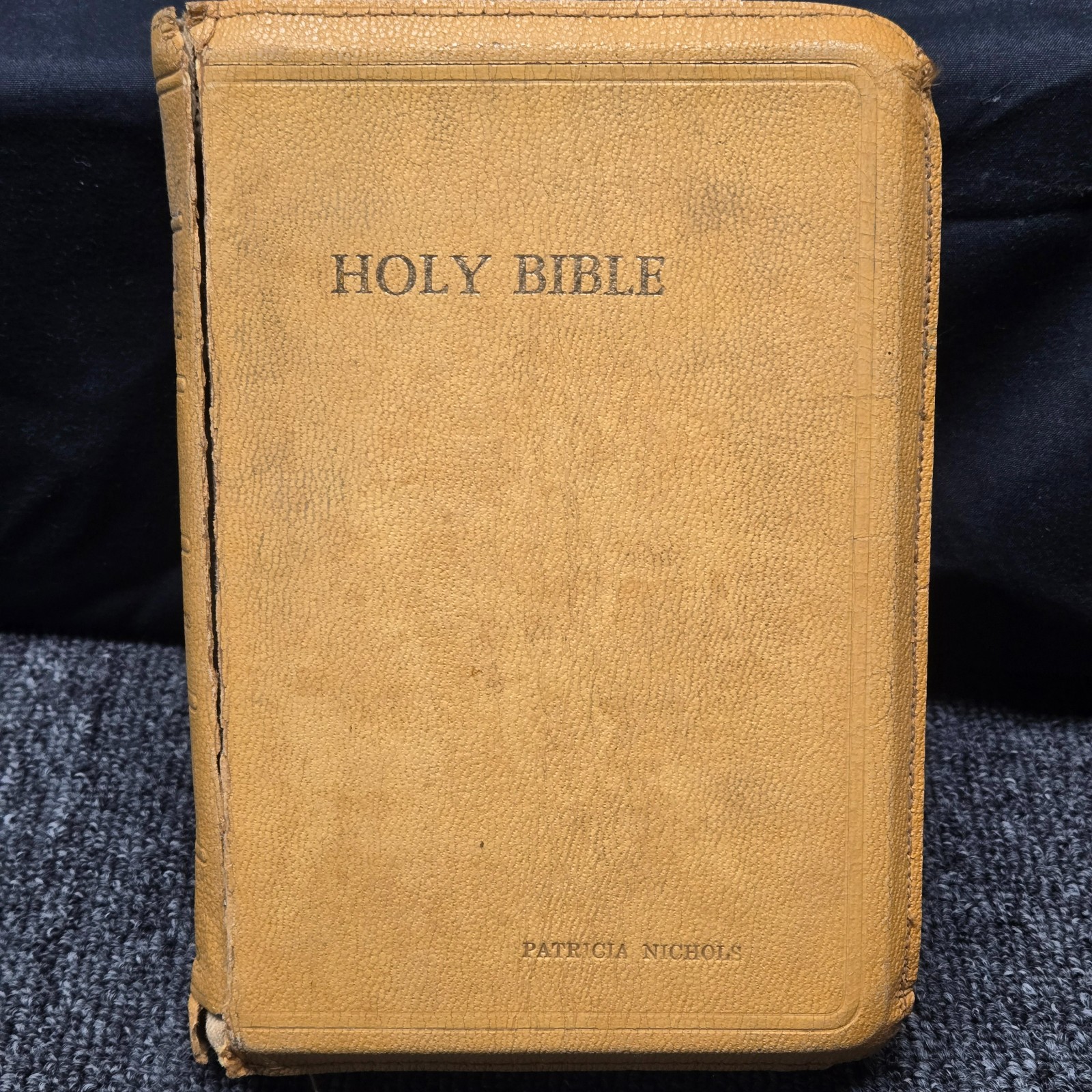 Holy Bible Leather 1960s King James Version Self‑Pronouncing with Box