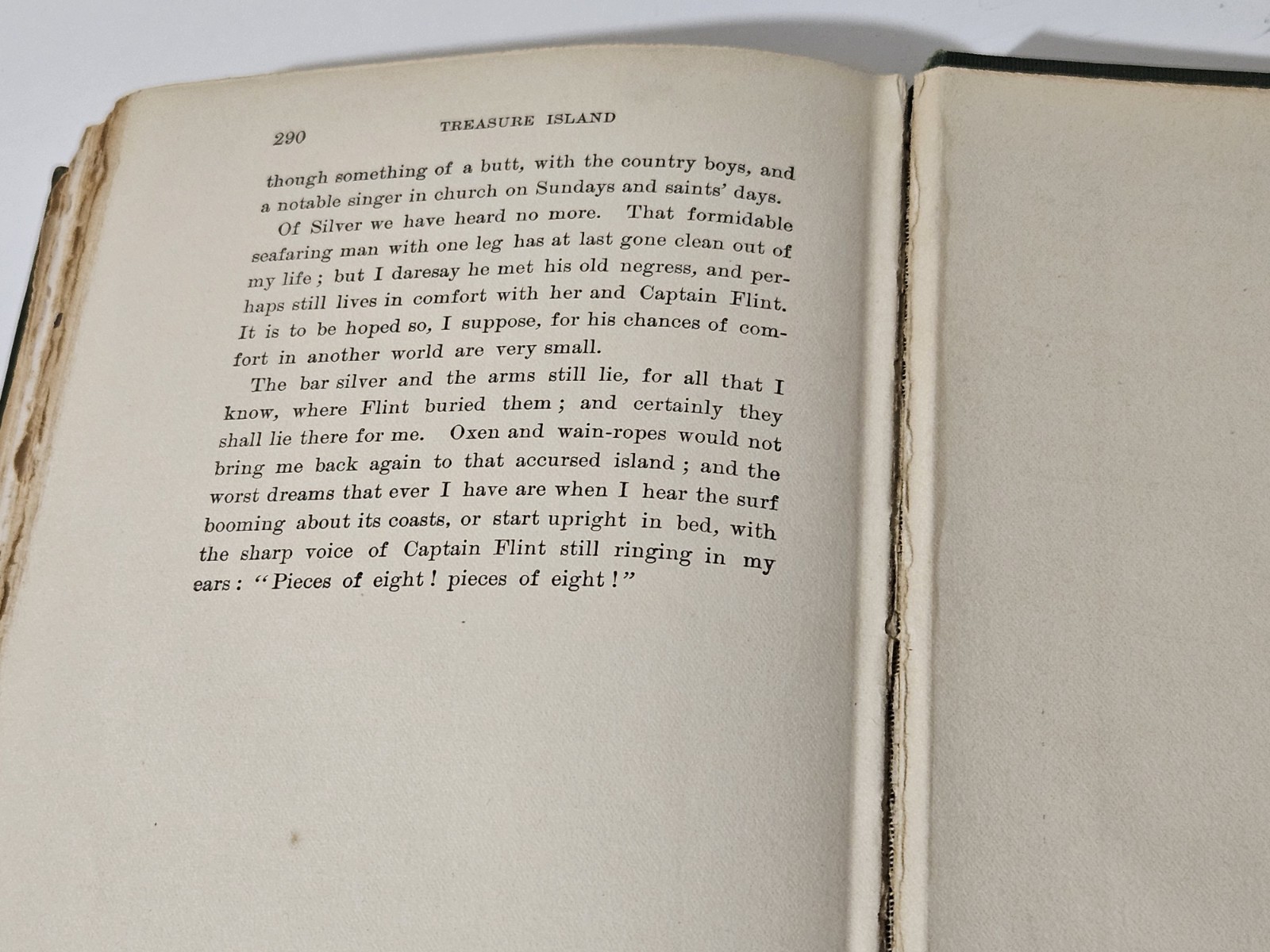 STEVENSON, Robert Louis “Treasure Island” [Charles Scribner’s Sons, 1905] VTG