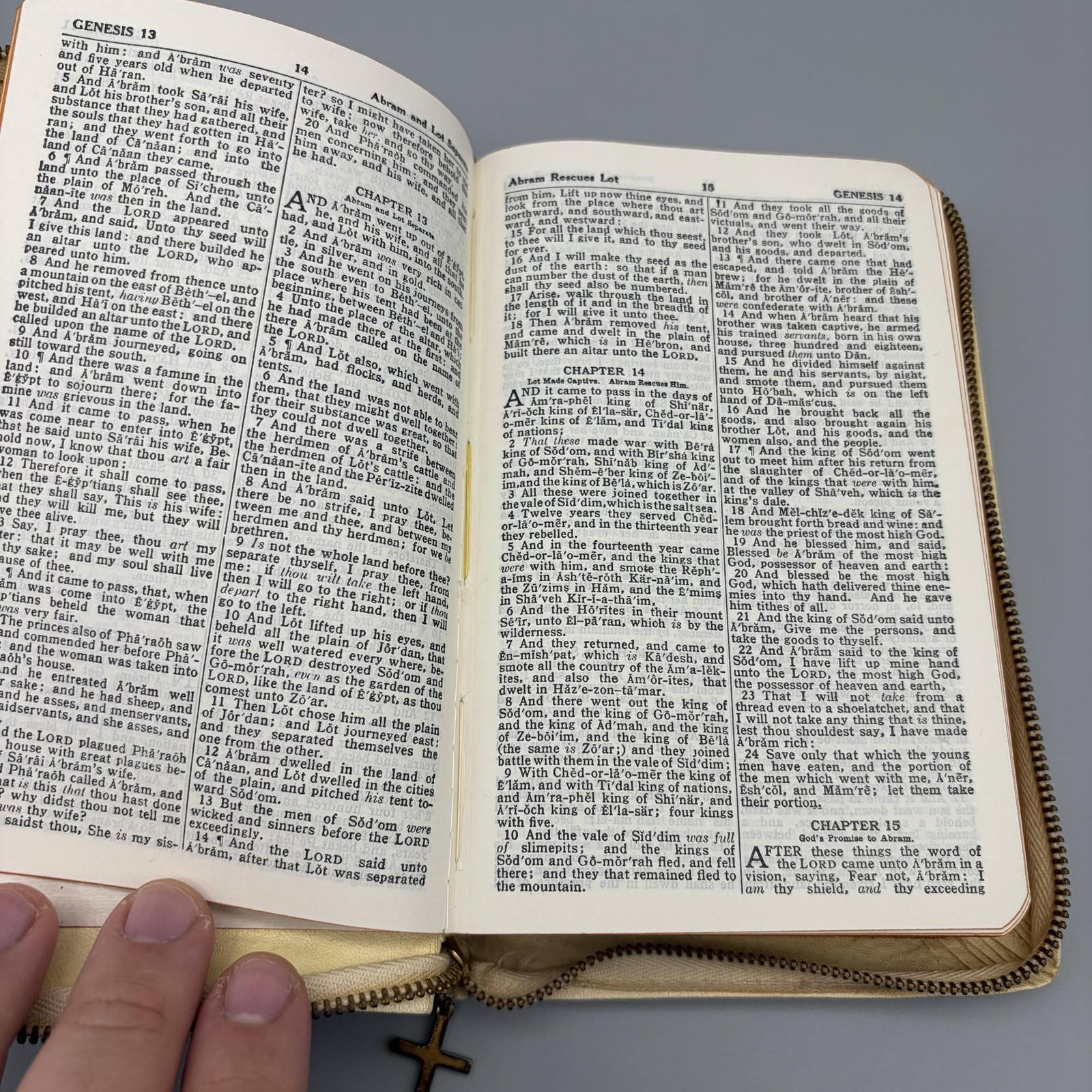 Vintage 1950s Holy Bible Illustrated KJV White Zip Cross HC Faux Leather