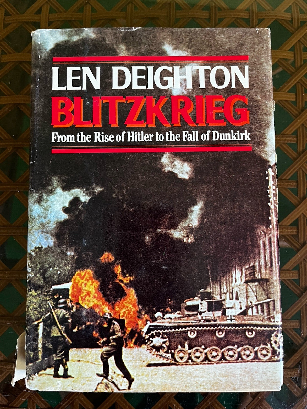 Lot Of 4 WW2 History Books Luftwaffe, Blitzkrieg,Dunkirk,Third Reich Best Seller