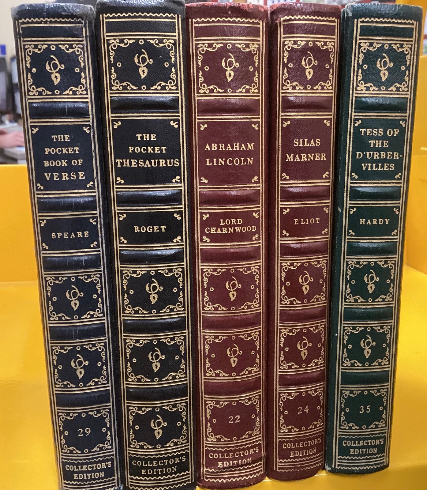 POCKET BOOKS COLLECTORS EDITION Lot of 29