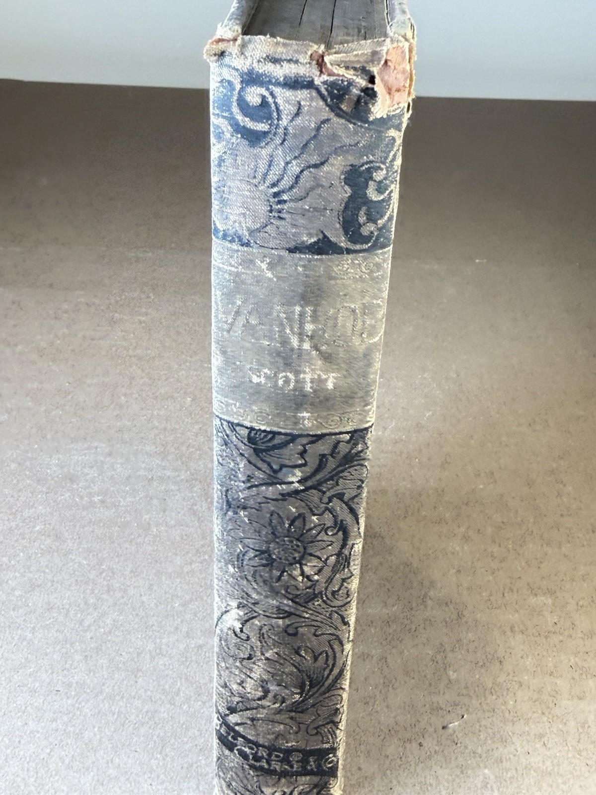 1887 Ivanhoe Sir Walter Scott Caxton Edition Belford Clarke Antique HC