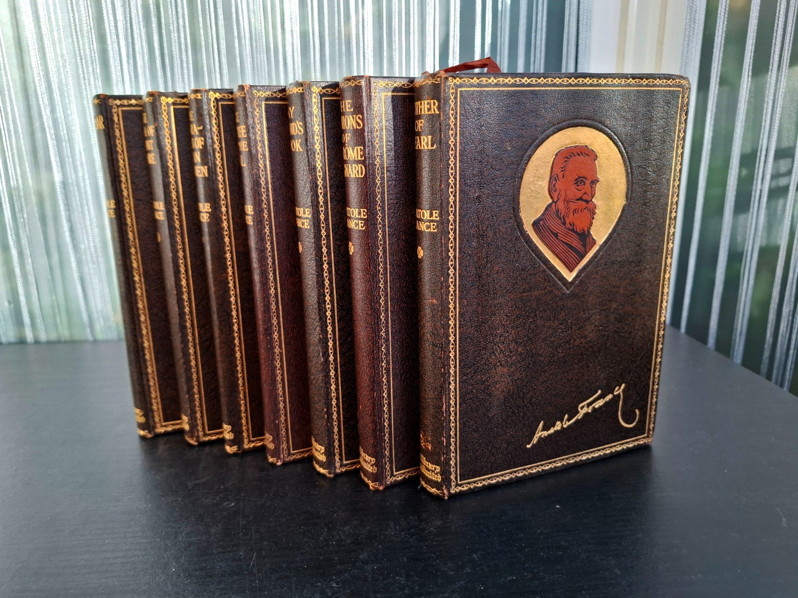 1925 – Anatole France Minerva Edition x7, Nobel Winner, Gilt Portrait Bindings