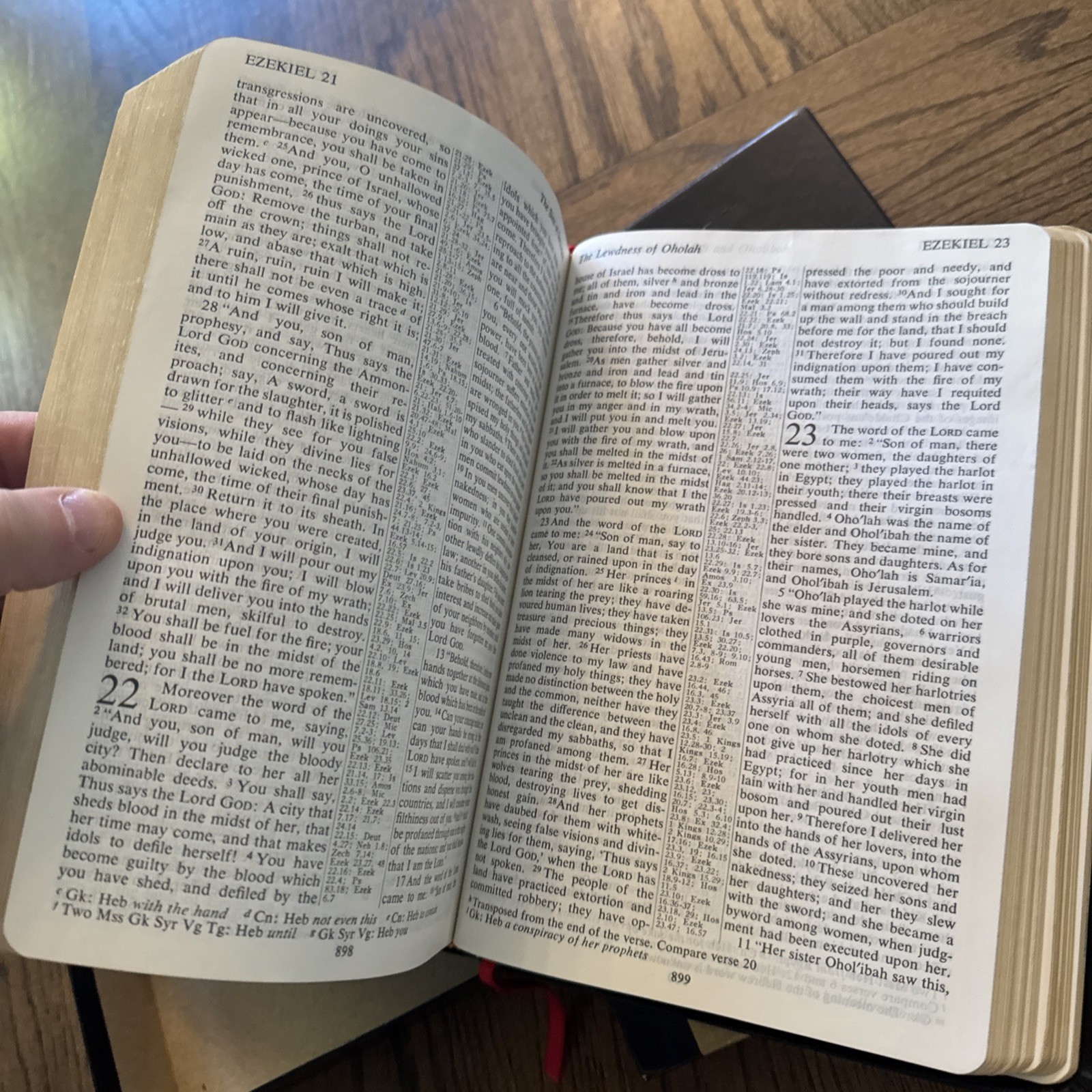 1972 Cokesbury Holy Bible Bonded Leather W/ Box