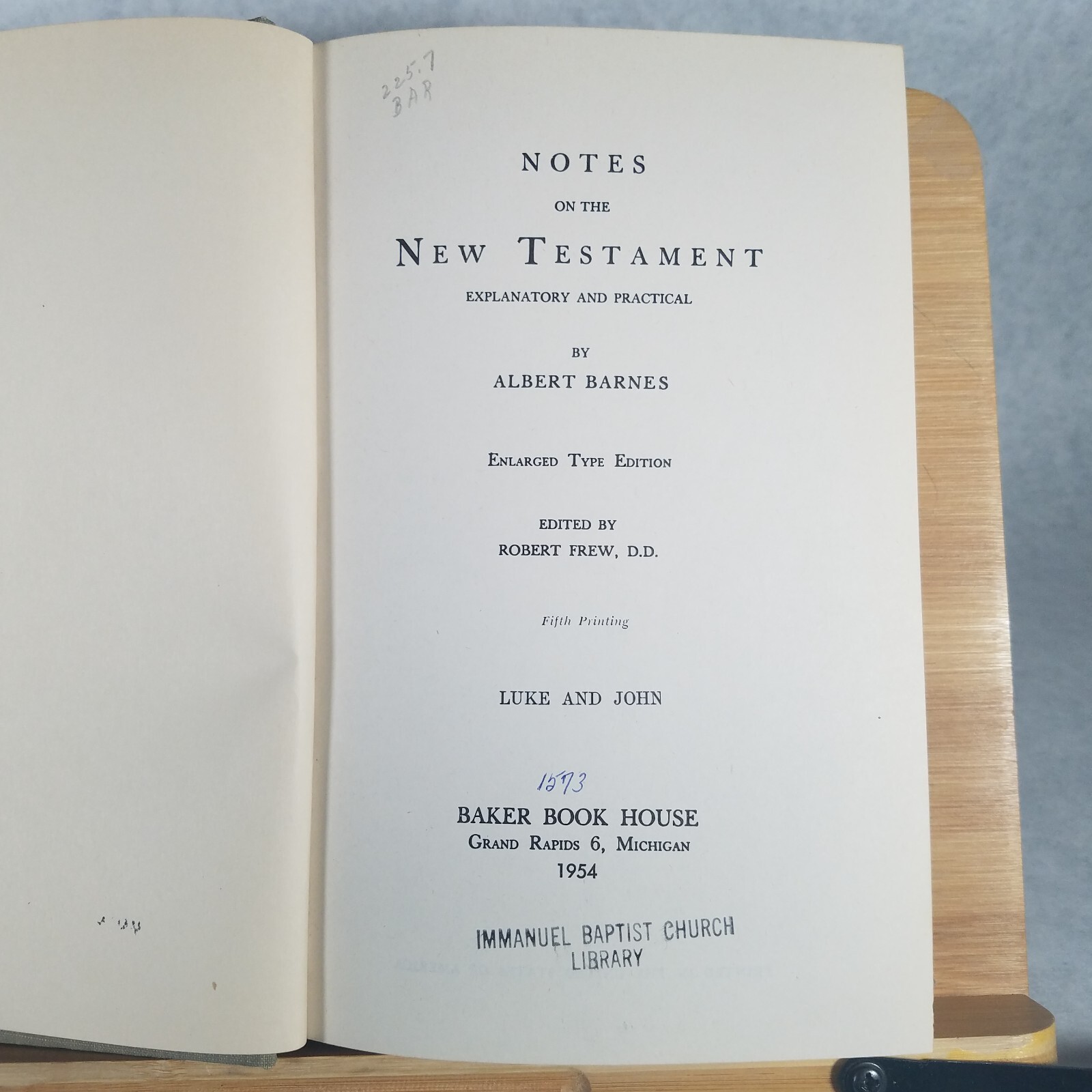 Albert Barnes Lot of 2 Notes on the New Testament: Matthew, Mark, Luke and John