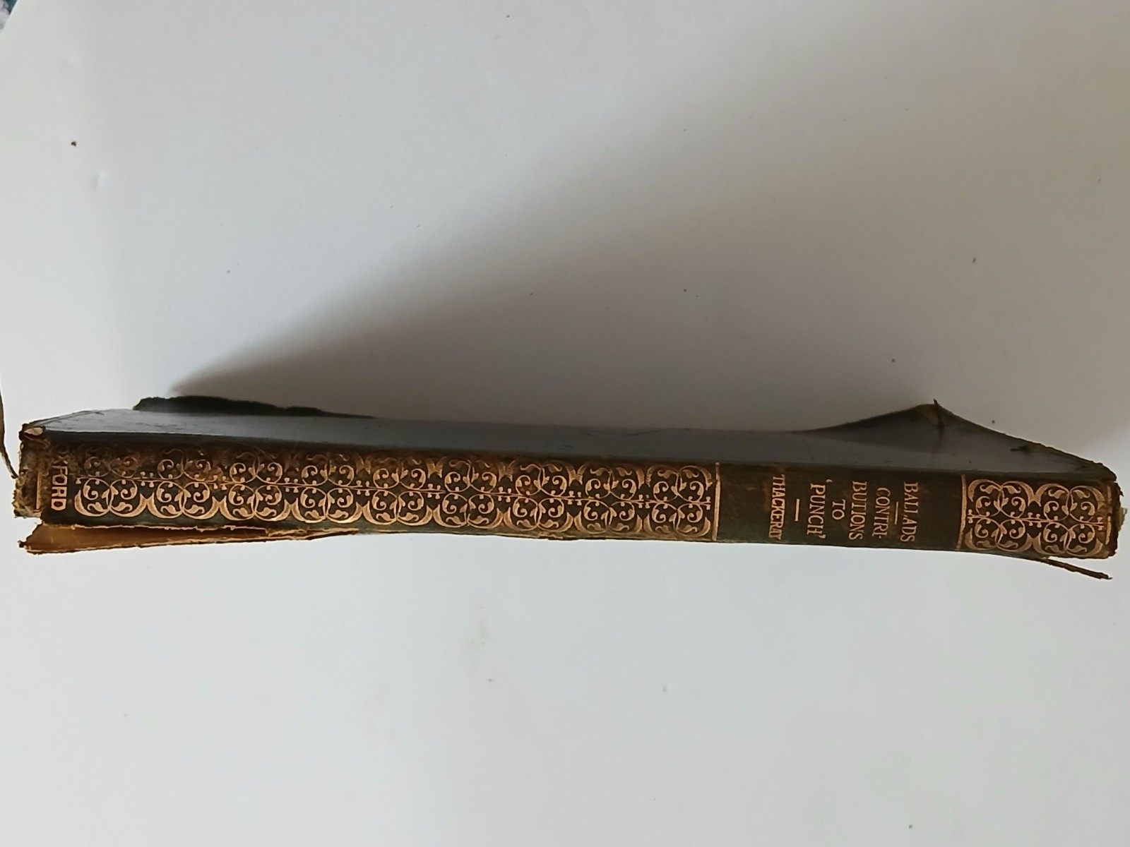 14 GREEN LEATHERBOUND THACKERAY Published by Henry Frowde, Early 1900s.