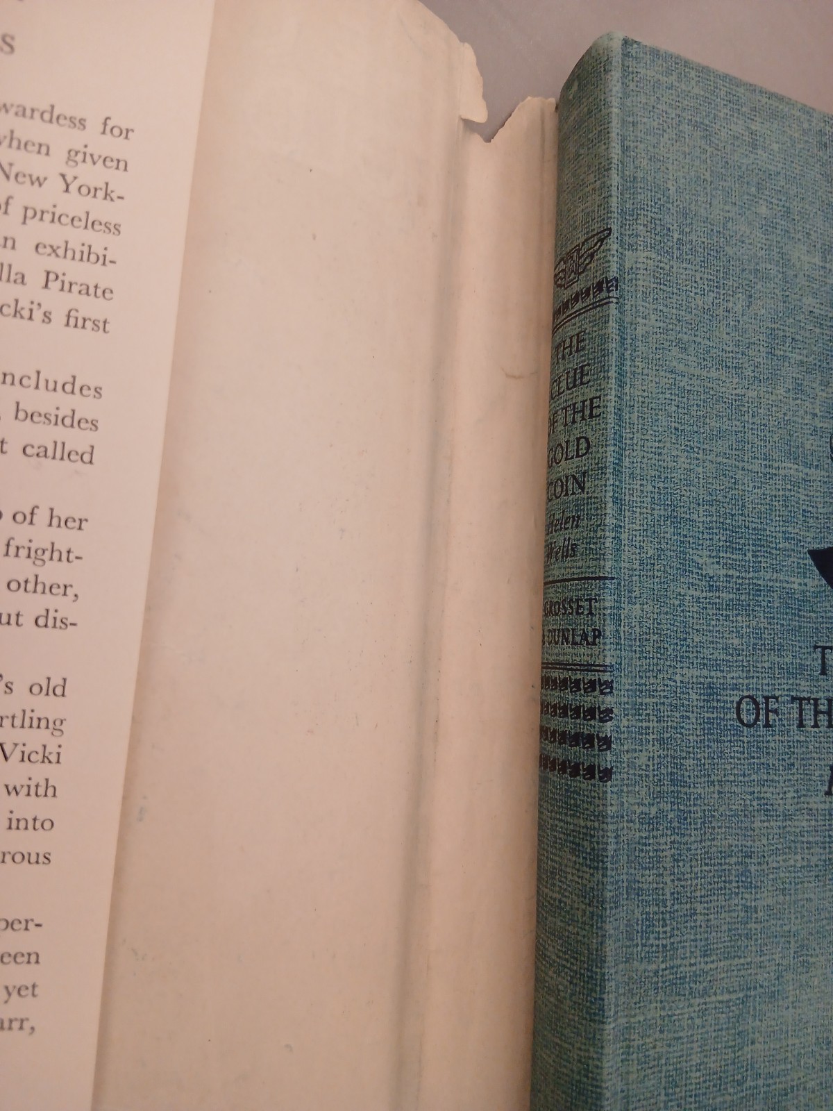 Vicki Barr Air Series The Clue of the Gold Coin by Helen Wells 1958, Dust Jacket