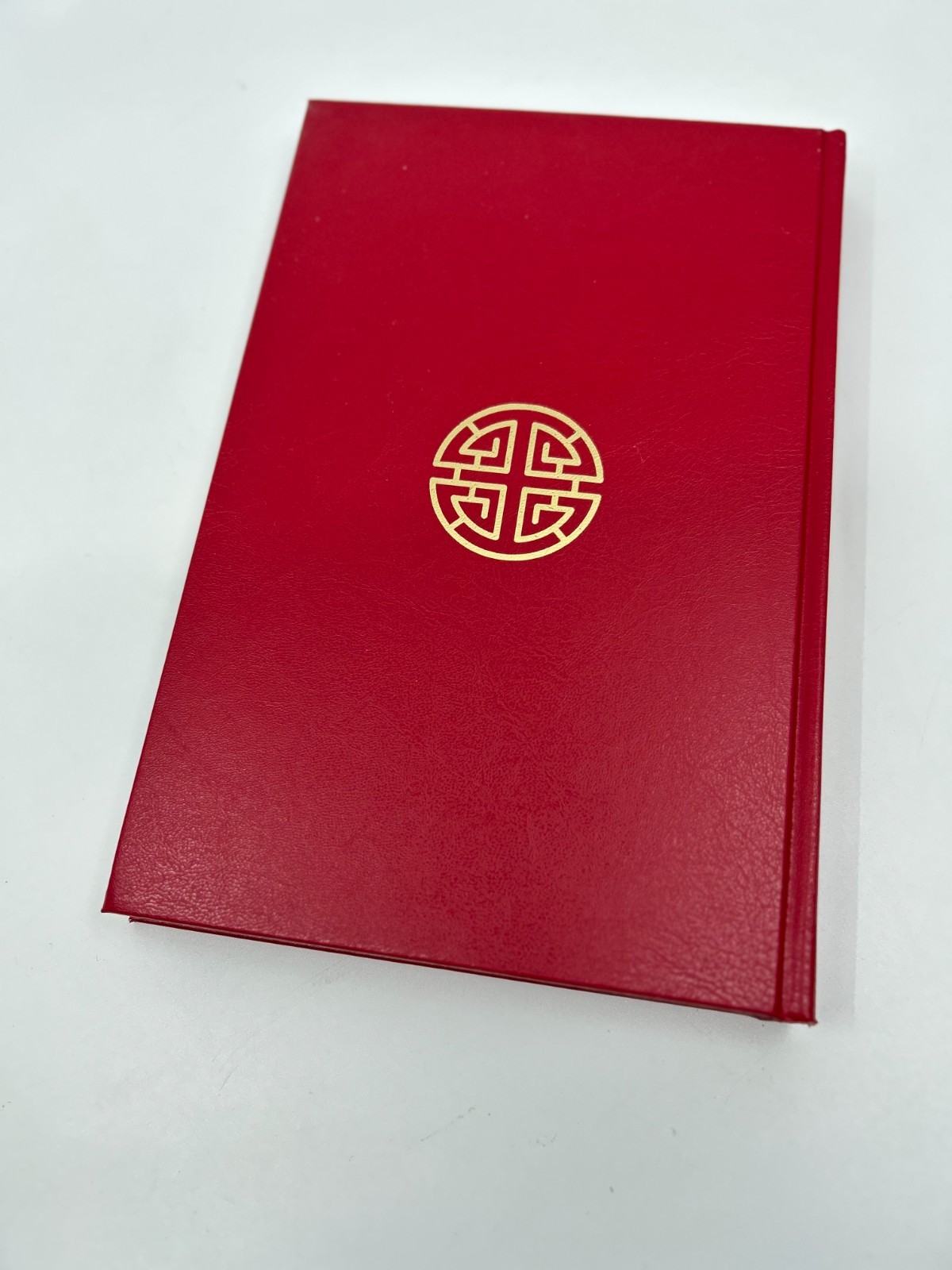 2021 ‘Marks on Chinese Ceramics’ by Gerald Davison – new unused – Signed Comp