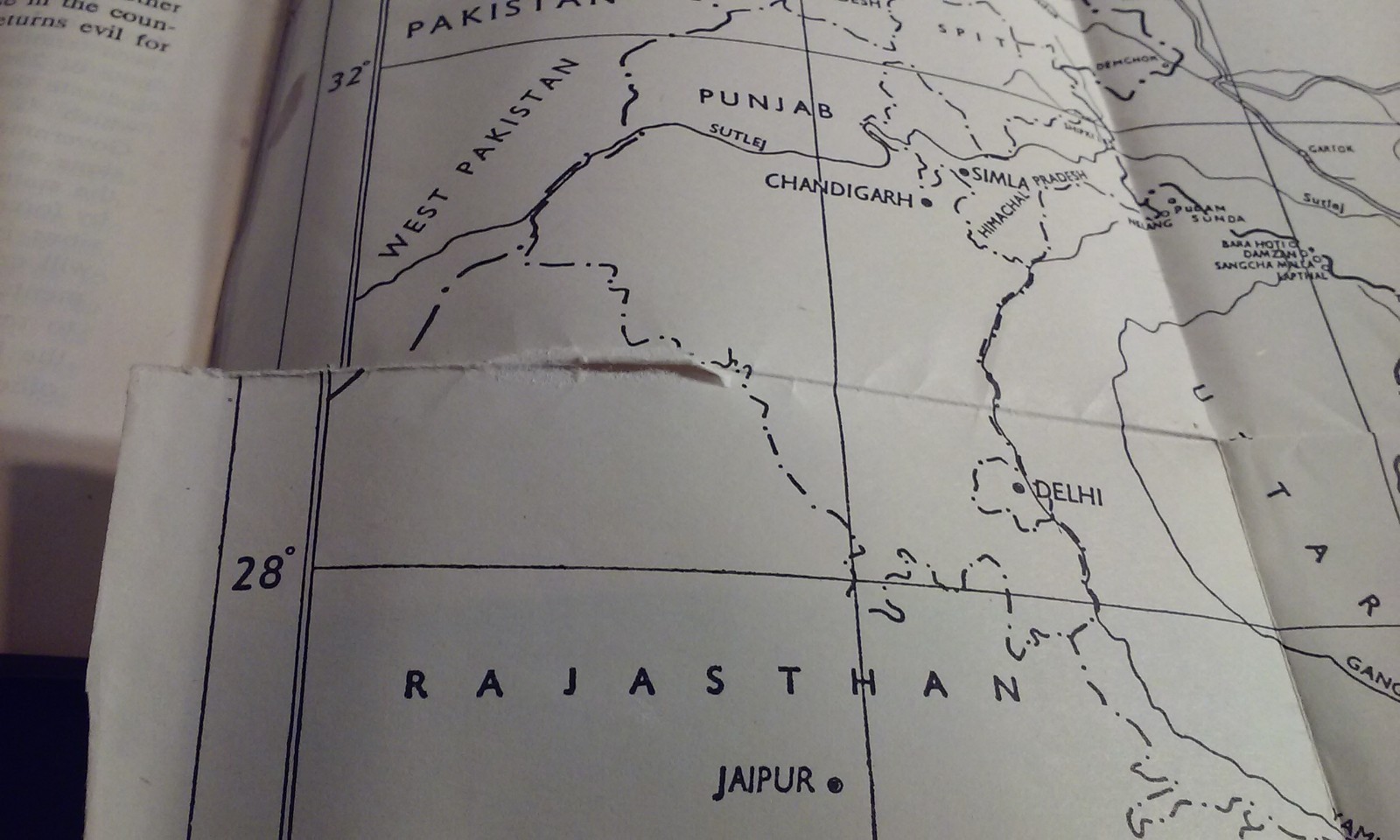 China’s Betrayal Of INDIA Background To The Invasion Vintage History Booklet Map