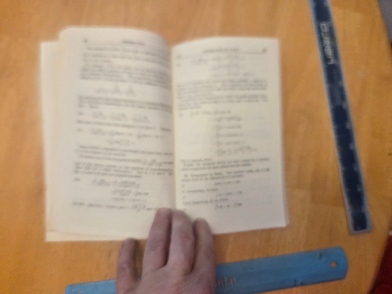 The Calculus by C. O. Oakley – Barnes & Noble College Outline Series – 1962 Trad