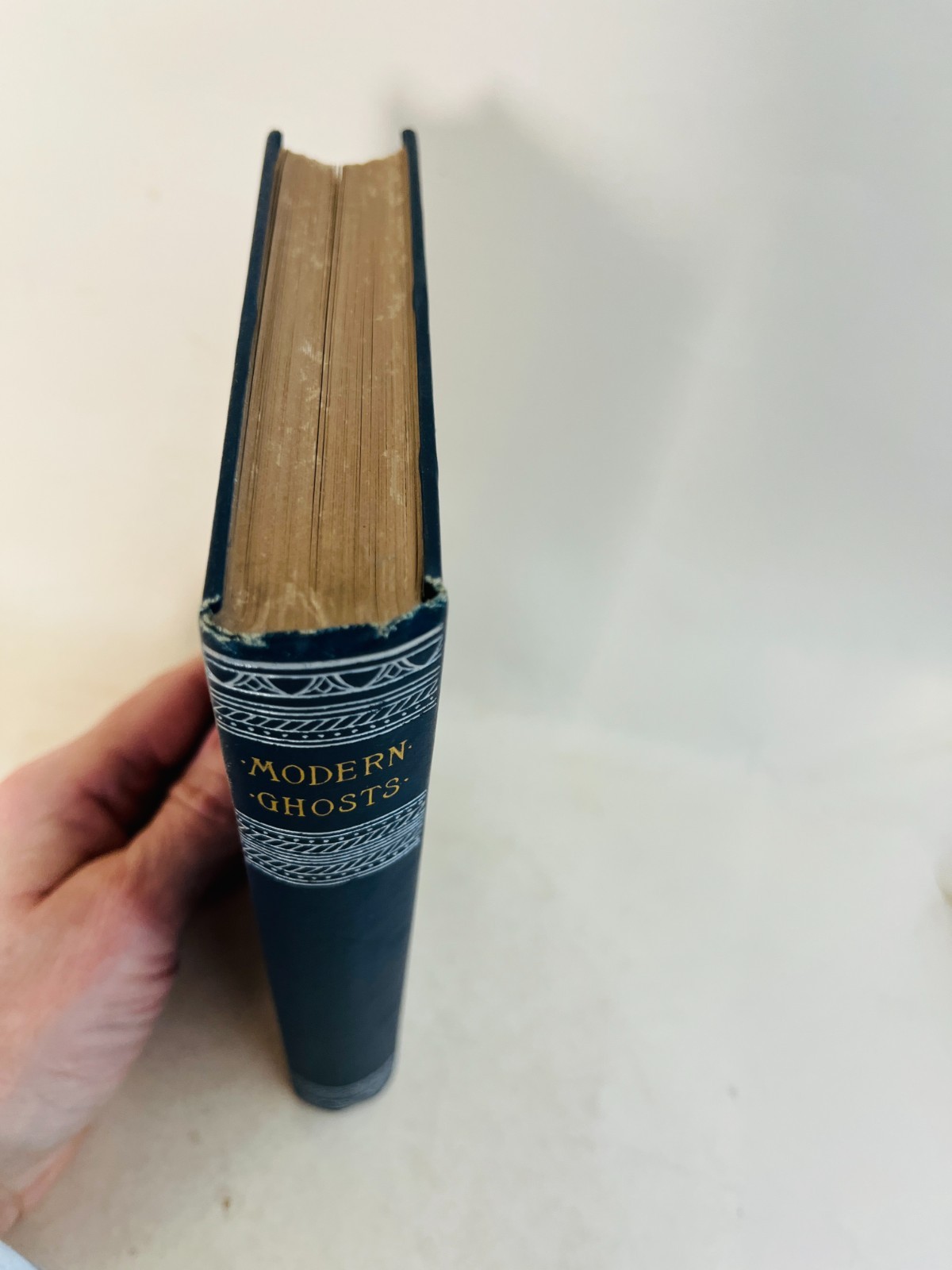 Modern Ghosts, Various Authors / G. W. Curtis, 1890, Harper & Brothers