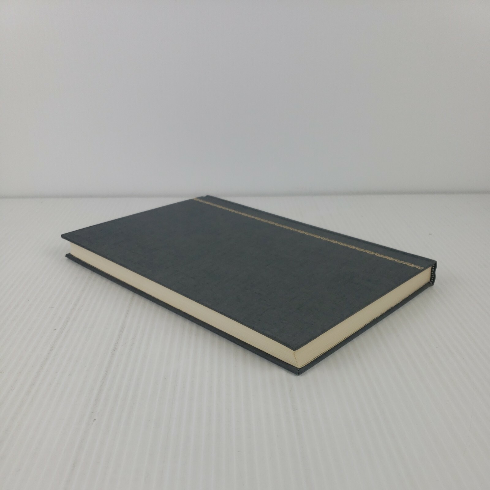 Heritage Press The Invisible Man by H.G. Wells w/ Slipcase Illustrated Notes
