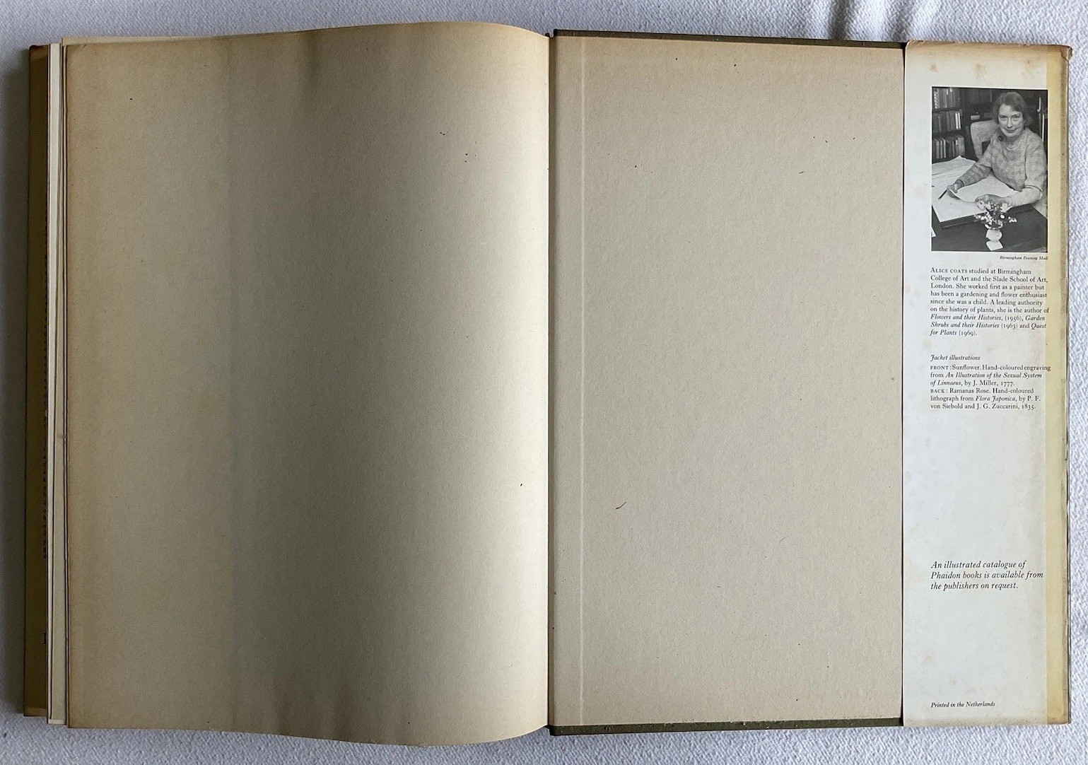 Collectable Vintage The Book of Flowers by Alice M. Coats. Large H/B Book, 1973