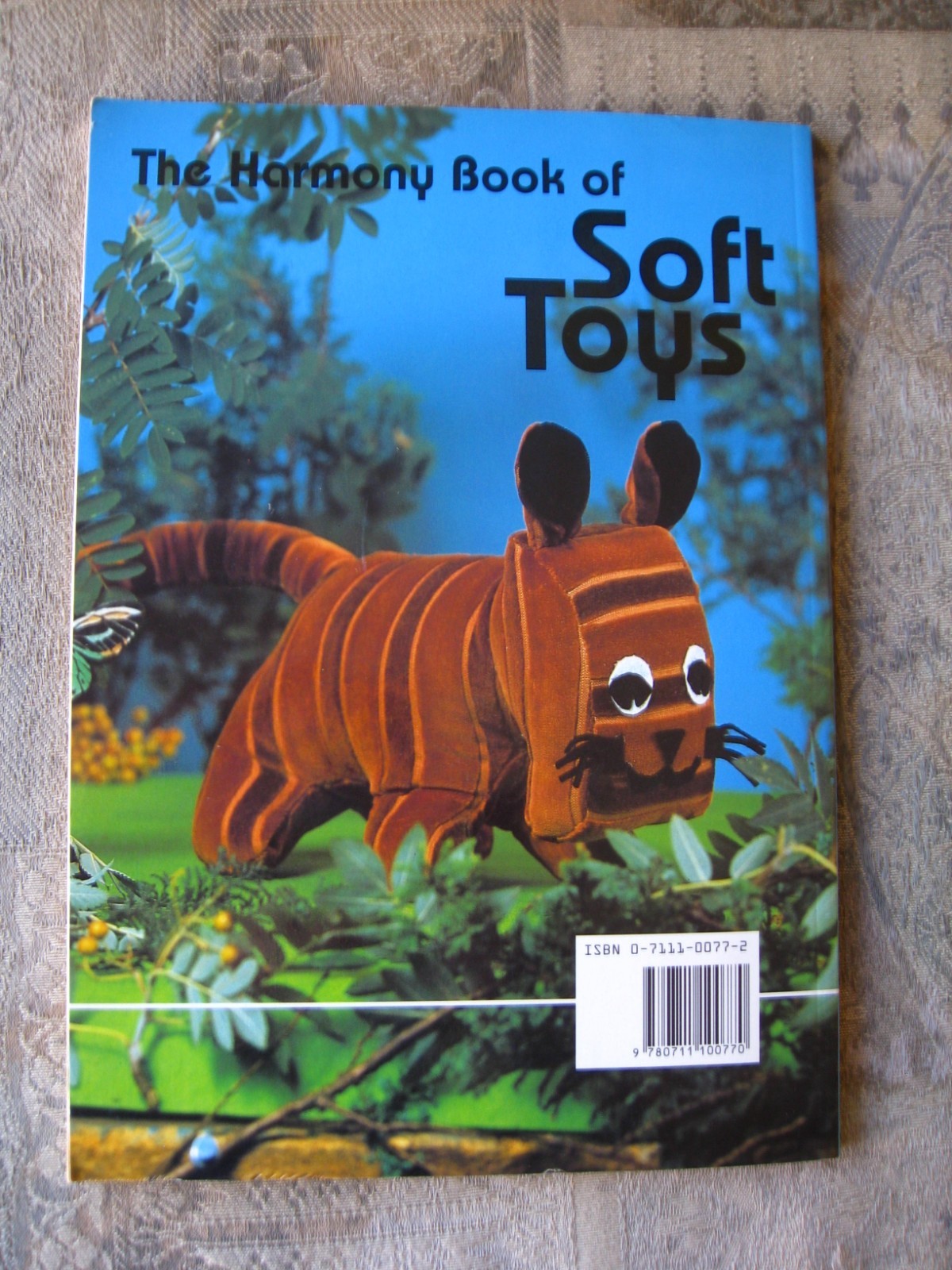 The Harmony Book of Soft Toys – 1992 – softcover