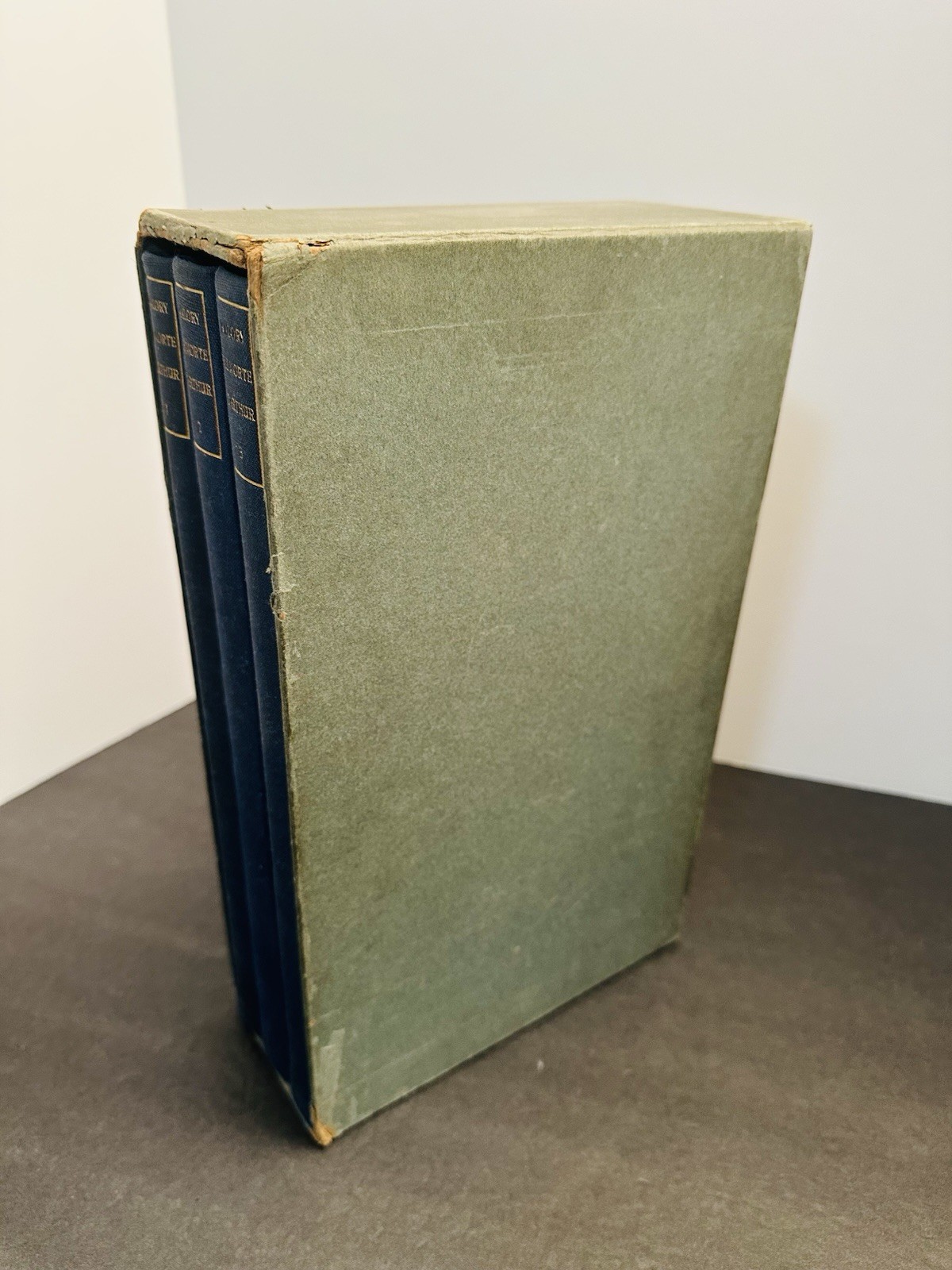 Le Morte D’Arthur by Thomas Malory (1936, HC w/ Slipcase) Limited Editions Club