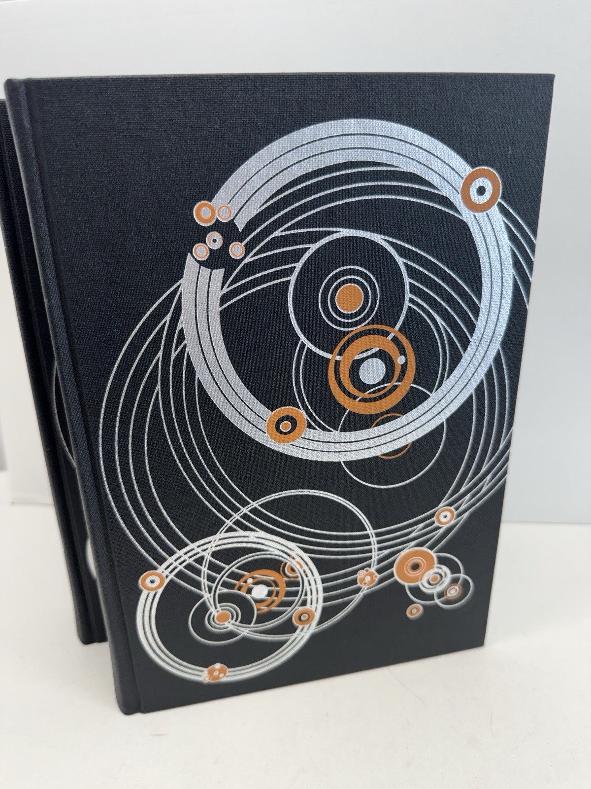 FOLIO SOCIETY Principia Mathematica – Isaac Newton & Cohen (2008) 2 Volume Set