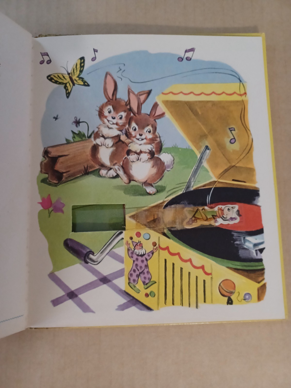 Hoppie the Hopper Childrens Interactive Board Book InAction Yellow Vintage 1951
