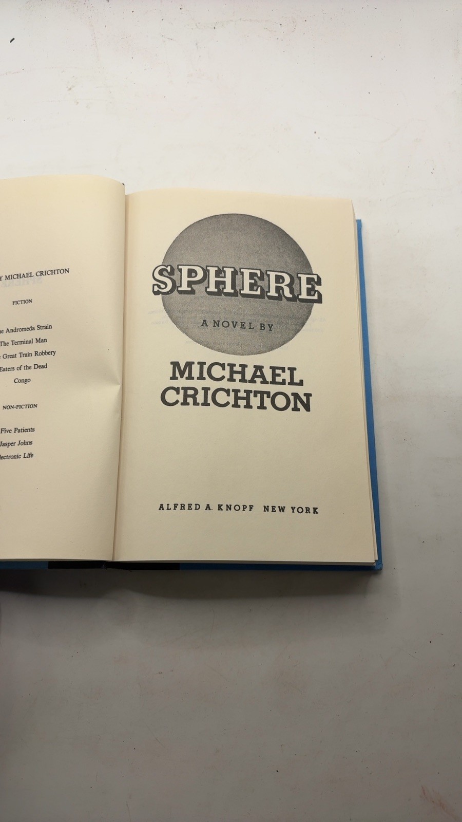 Sphere Michael Crichton Hardcover 1987