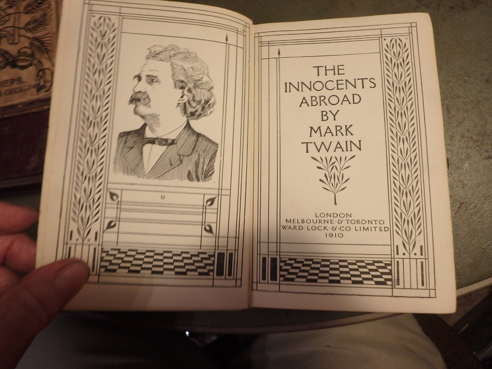 3T- 1910 edition- The INNOCENTS ABROAD by mark Twain -320 PAGES