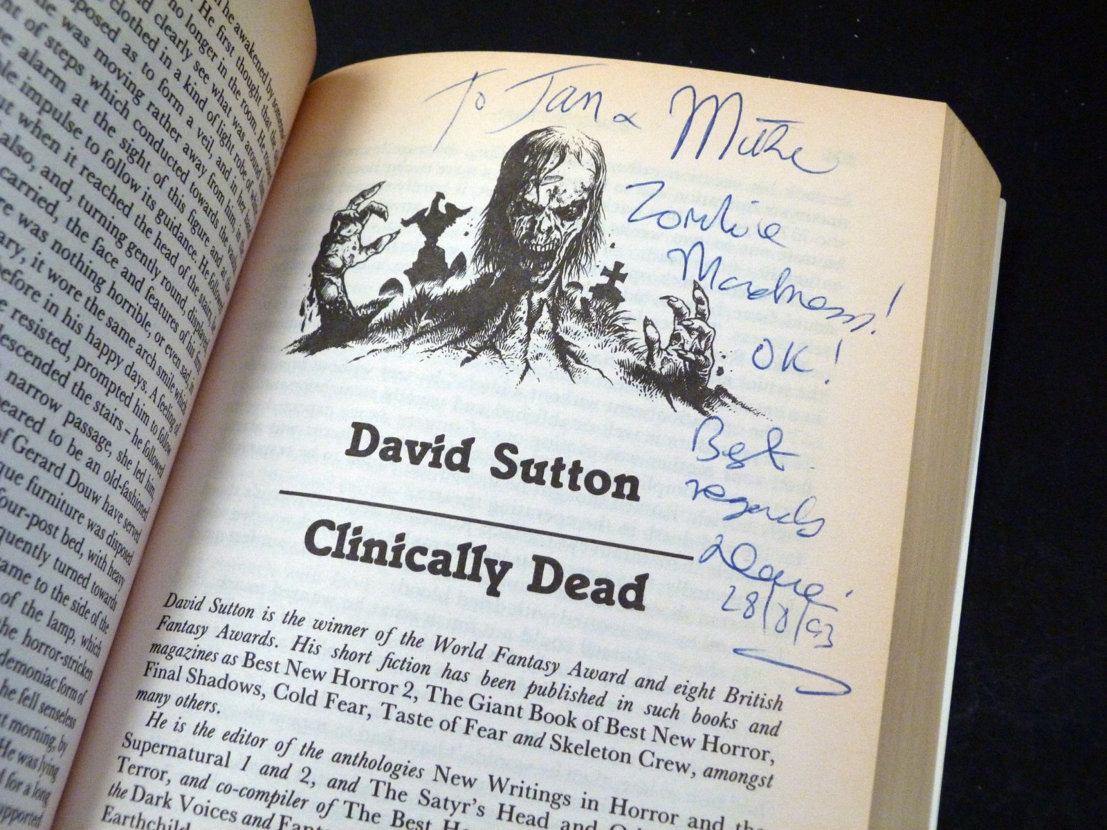 MAMMOTH BOOK OF ZOMBIES signed Stephen Jones, Chetwynd-Hayes, Brian Lumley 1993
