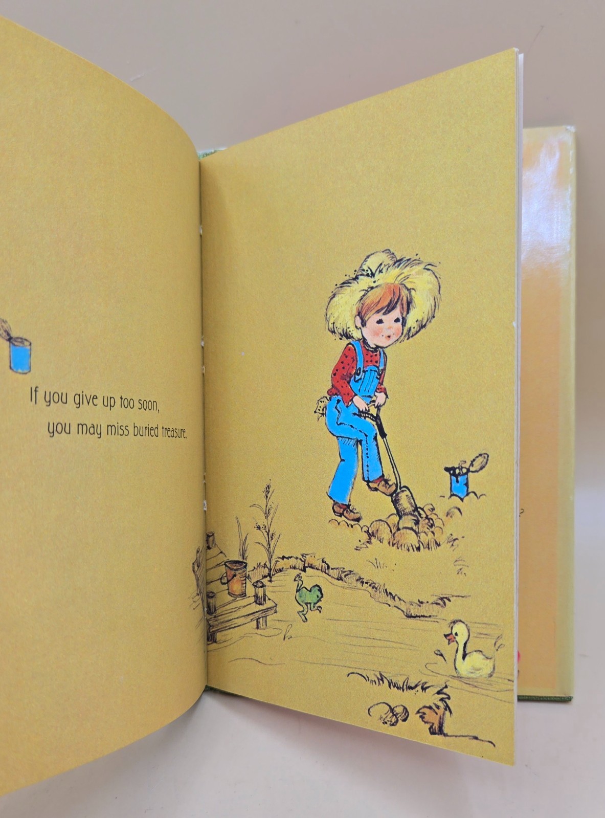 VINTAGE 1967 Hallmark THE GOLD FRIENDSHIP Mini Hardcover w/Dust Jacket, VGC