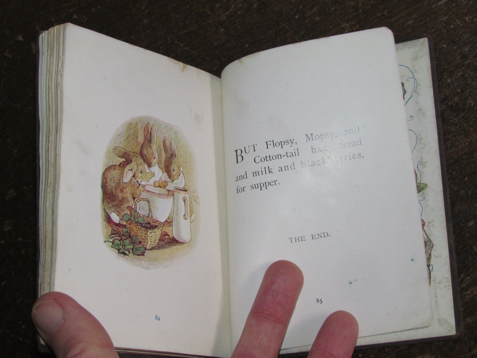 1907 BEATRIX POTTER THE TALE OF PETER RABBIT – very early Frederick Warne ed
