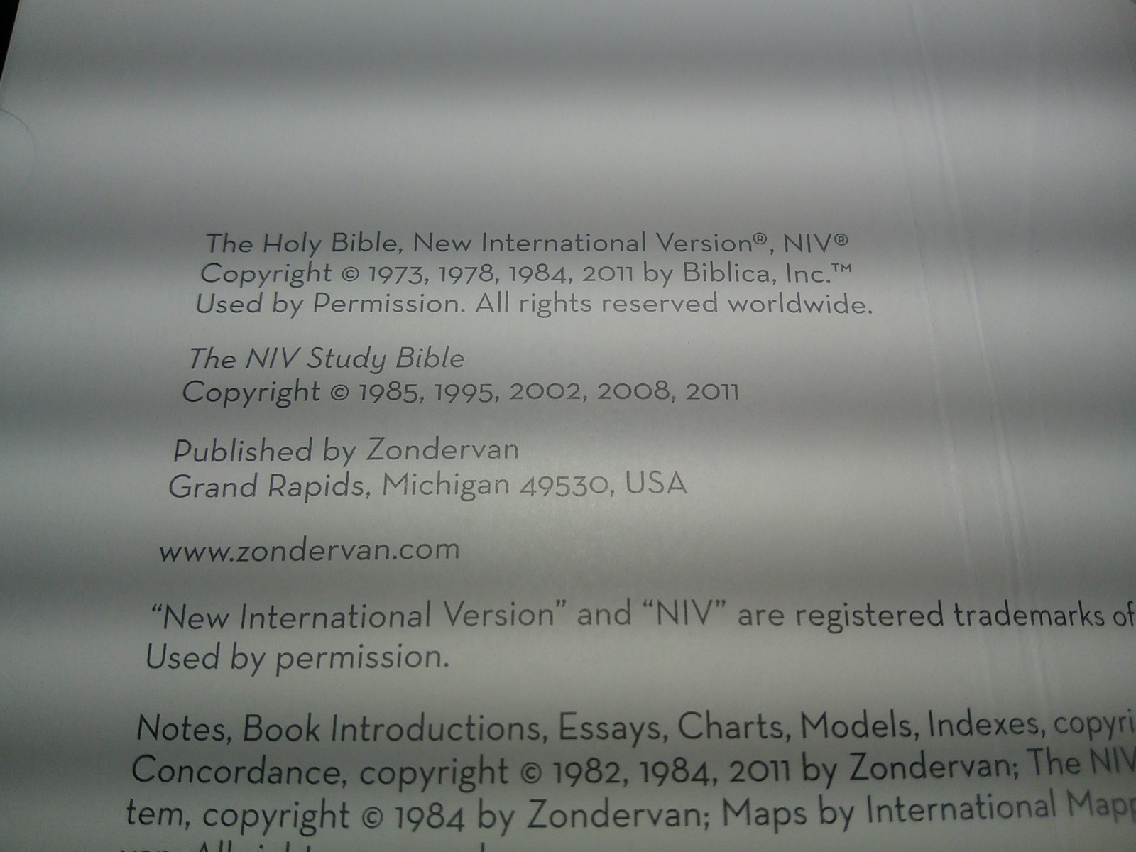 NIV STUDY BIBLE BLACK BONDED LEATHER 2011 RED LETTER ZONDERVAN NEAR EXCELLENT