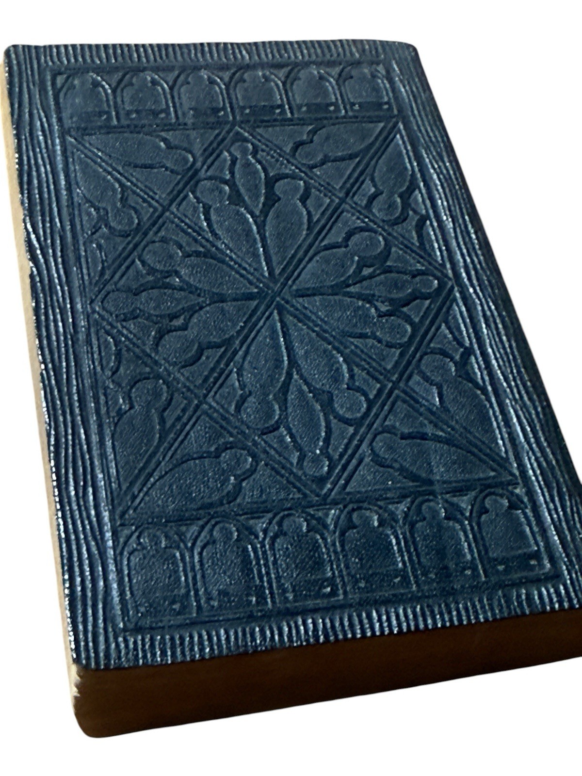 Antique Black New Testament Mini Bible Embossed Leather Pocket Size Vtg Travel