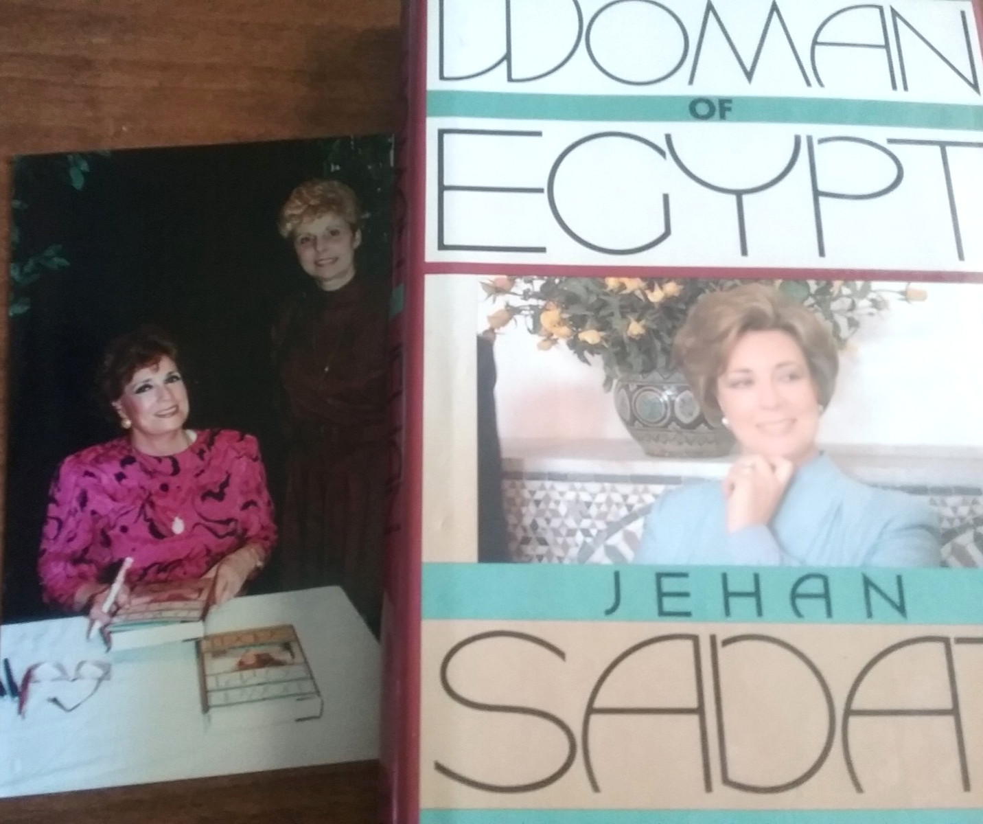 SIGNED JEHAN SADAT 1987 A Woman of Egypt Hardcover Book Dust Jacket Picture