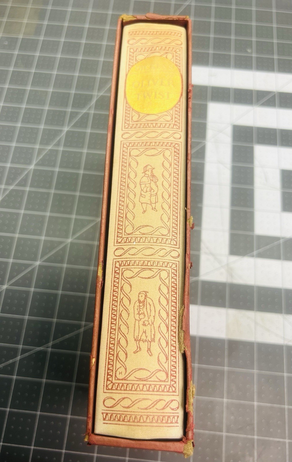 THE ADVENTURES OF OLIVER TWIST – Charles Dickens – 1939 – Heritage Press