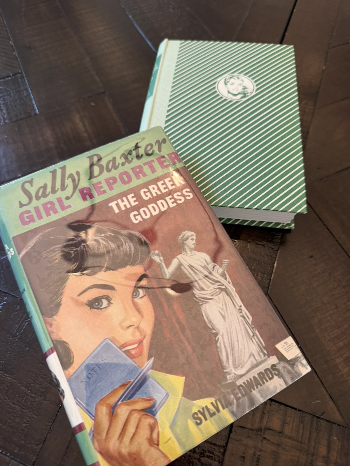 Sally Baxter, Girl Reporter #11 The Greek Goddess DJ Mint RARE UK Hardcover