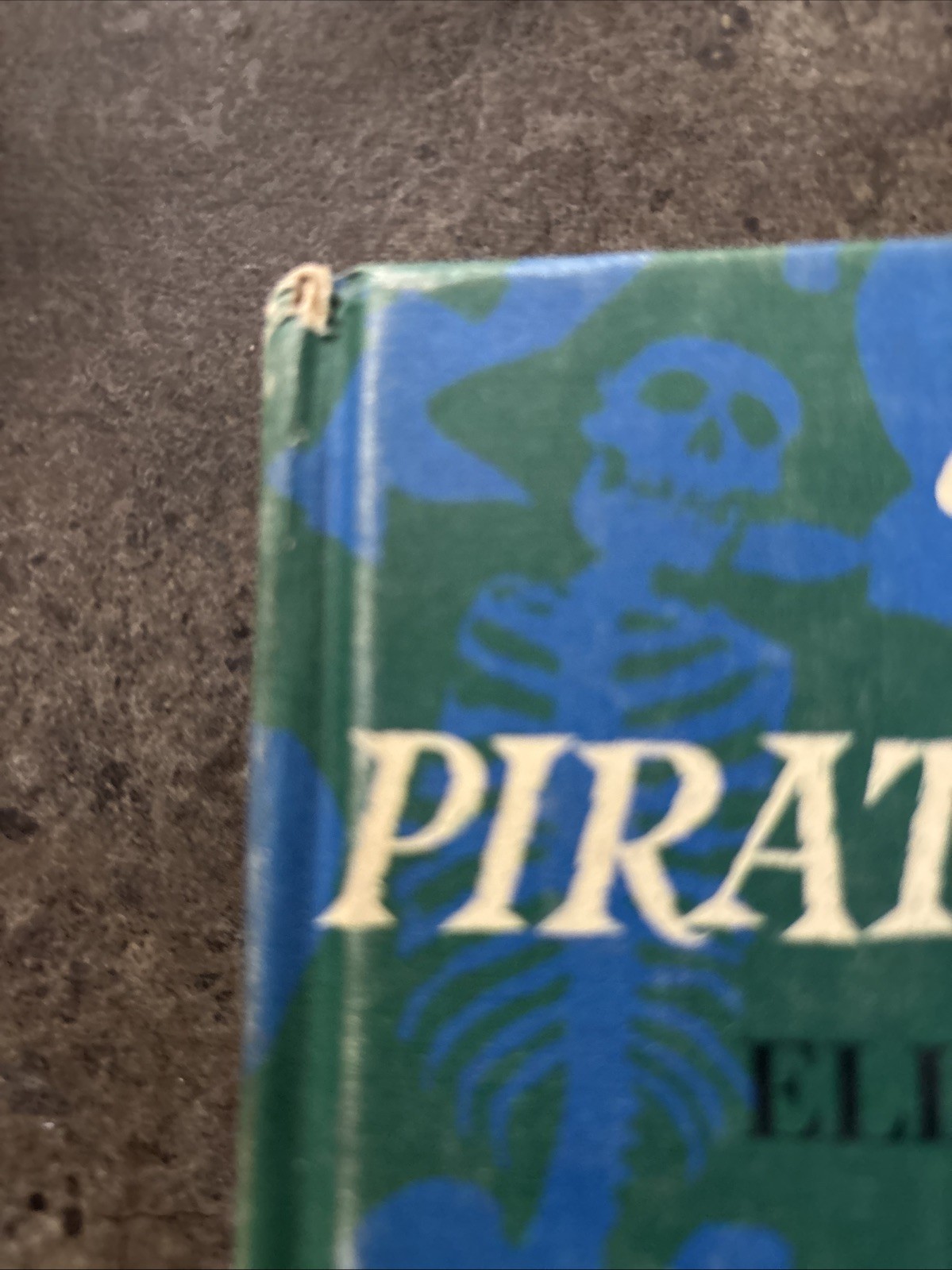 ELIZABETH HONNESS, Mystery of the Pirate’s Ghost, HB (JUVENILE FICTION)