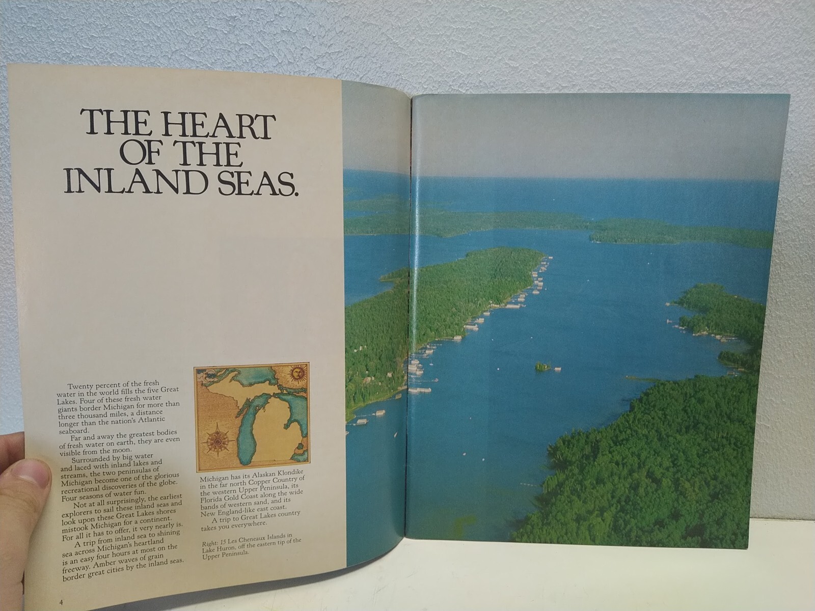 Vtg SC mcm tourist travel local Say yes to Michigan 1982 book