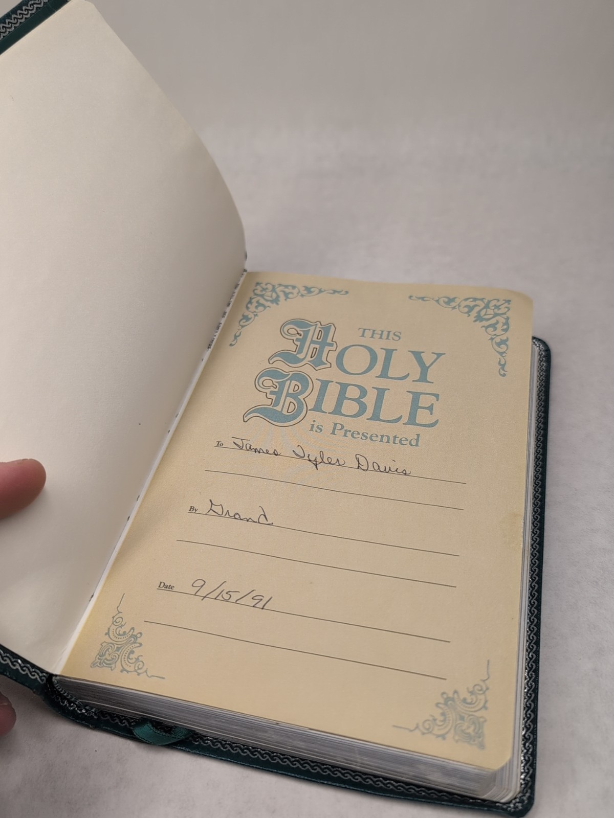 Holy Bible Nelson 595TL, Bonded Leather , Red Letter Teal, 1988