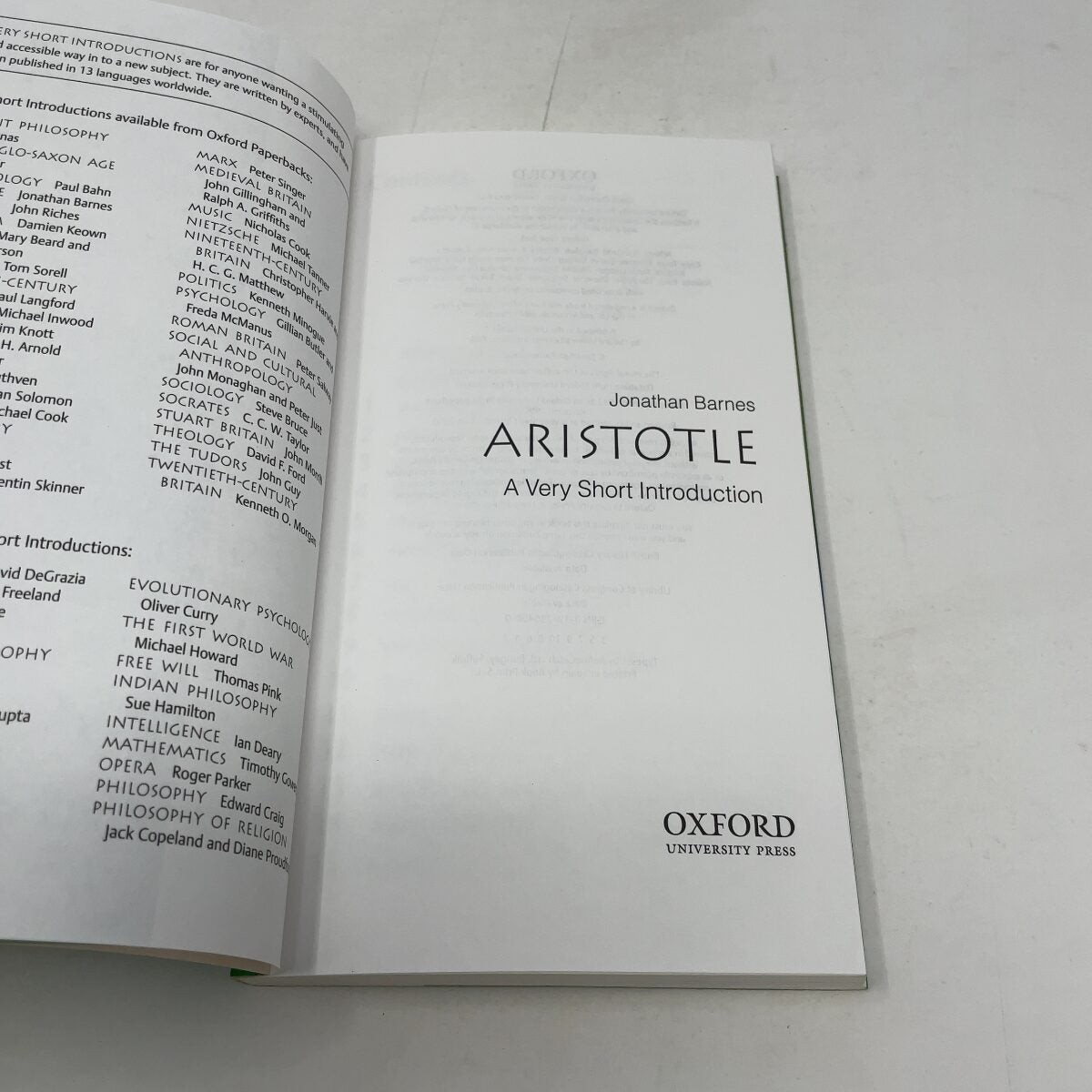 Aristotle by Jonathan Barnes PB First Thus Like New 2000