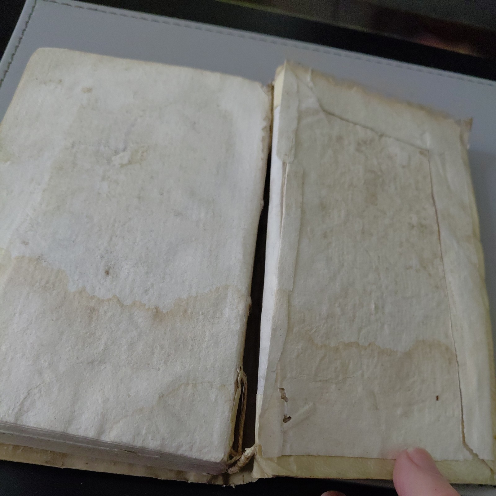 Vol 1 This is the first volume of “Pensamientos, Reflexiones Christianas 1779