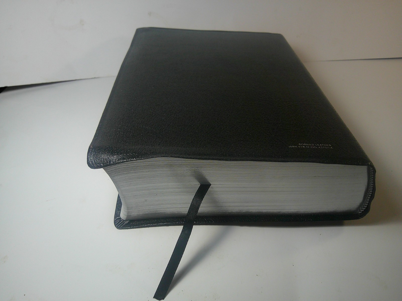 NIV STUDY BIBLE BLACK BONDED LEATHER 2011 RED LETTER ZONDERVAN NEAR EXCELLENT