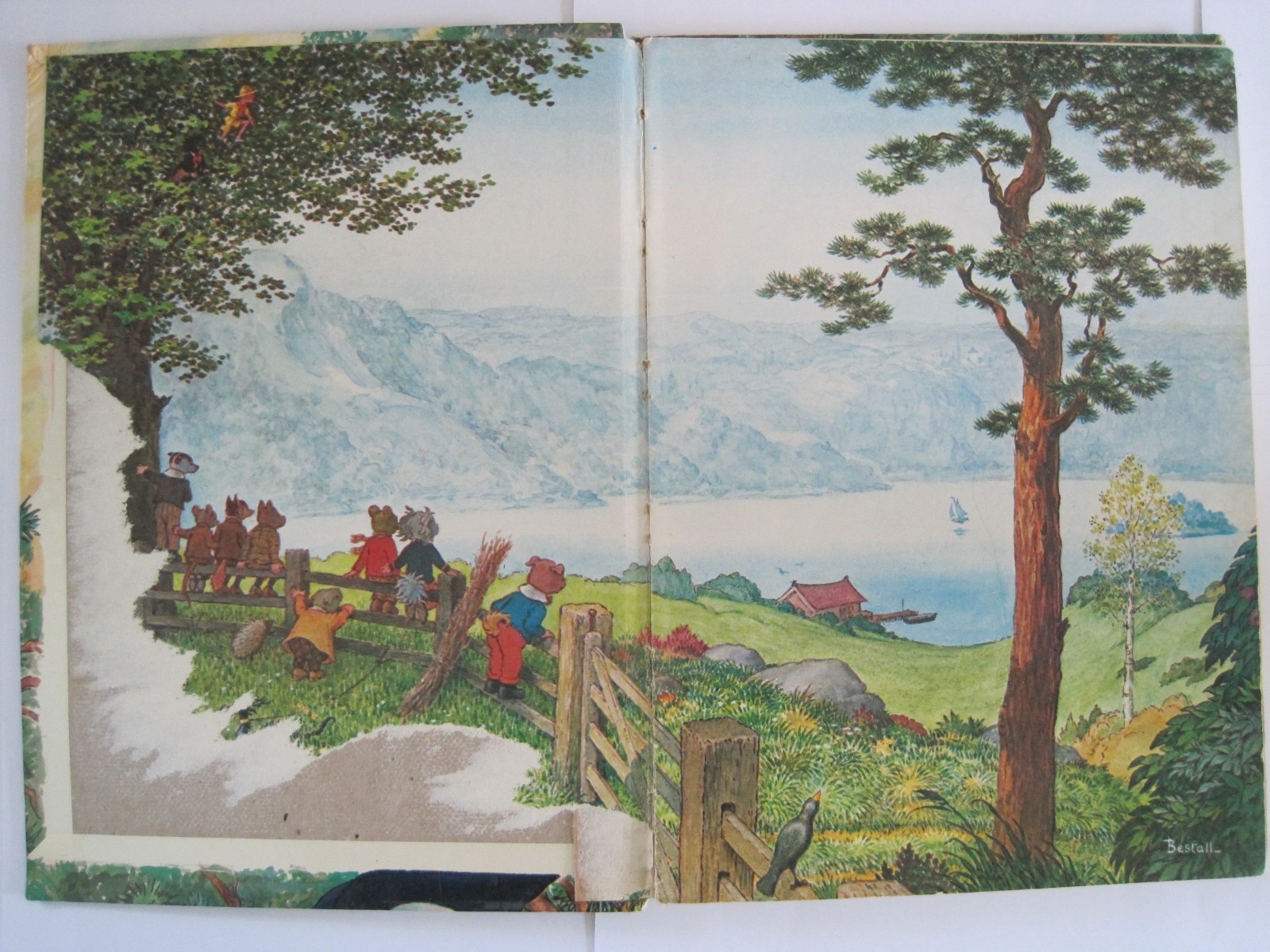 VINTAGE 1973 HARDBACK RUPERT ANNUAL DAILY EXPRESS 115 PAGES