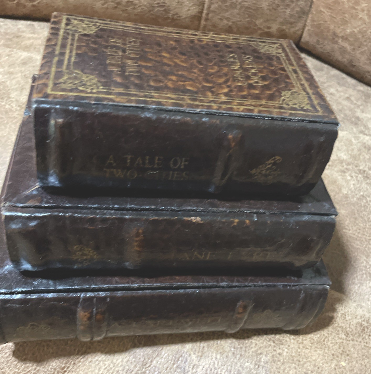 Antique Dickens Collins Leather GREAT EXPECTATIONS CURIOSITY TWO CITIES #2