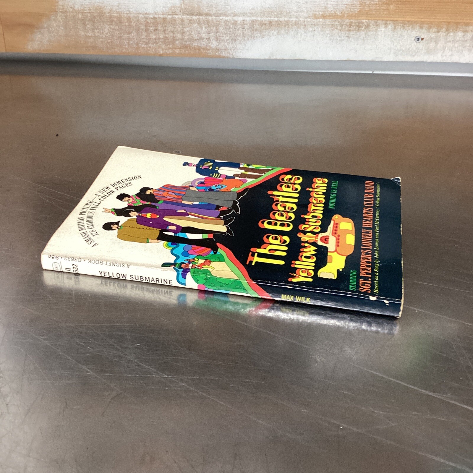 The Beatles Yellow Submarine (1968) Illustrated Paperback Book First Printing