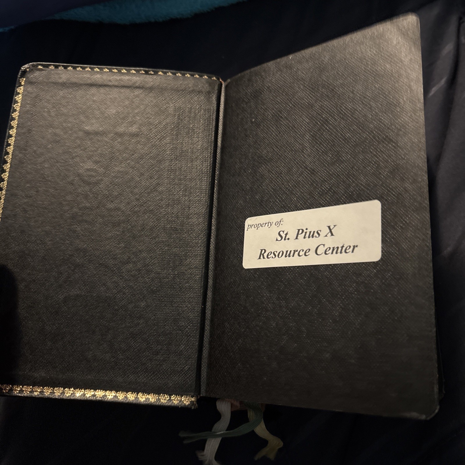 Maryknoll Daily Missal of the Mystical Body. PJ Kenedy & Sons, 1961. Ex-Library